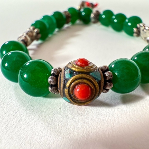 EUC Nepalese Jade Prayer Beads Elephant Fish Charm Mala Wrist Bracelet - Picture 5 of 5